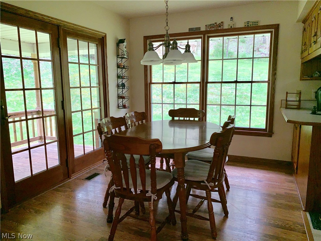 6224 Middle Run Road Dover, OH 44622 - Photo 5 of 28