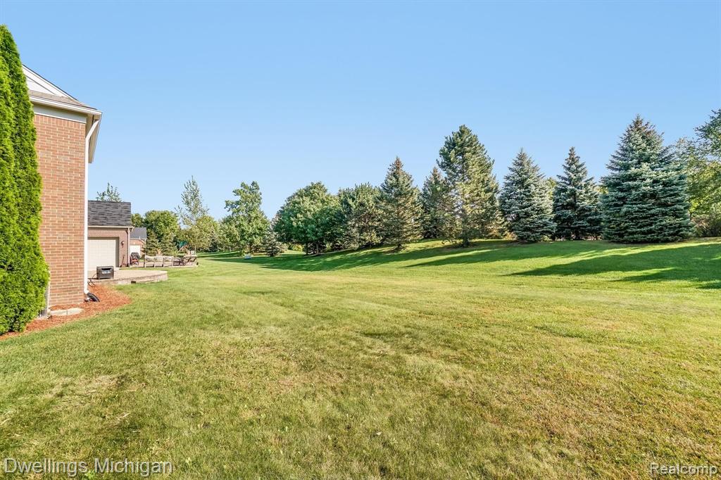 48213 Glenmount Road Canton, MI 48187 - Photo 51 of 53