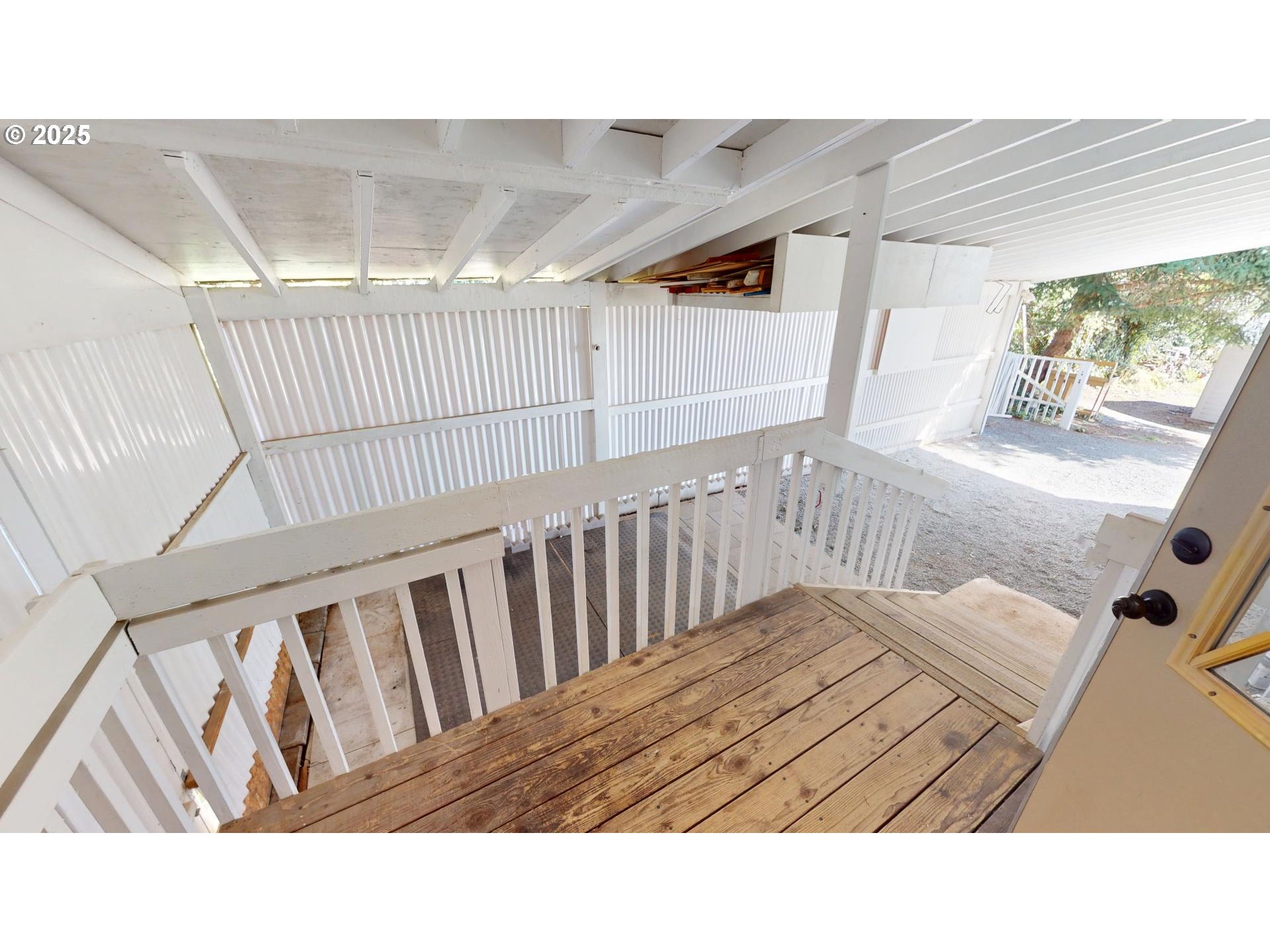 15819 Highway 101 Brookings, OR 97415 - Photo 28 of 44 Carport