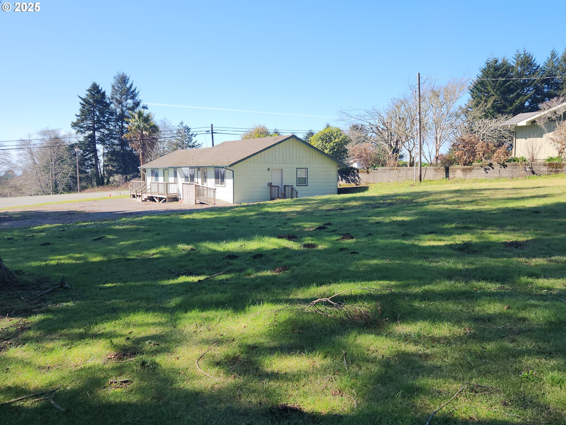 15819 Highway 101 Brookings, OR 97415 - Photo 42 of 44