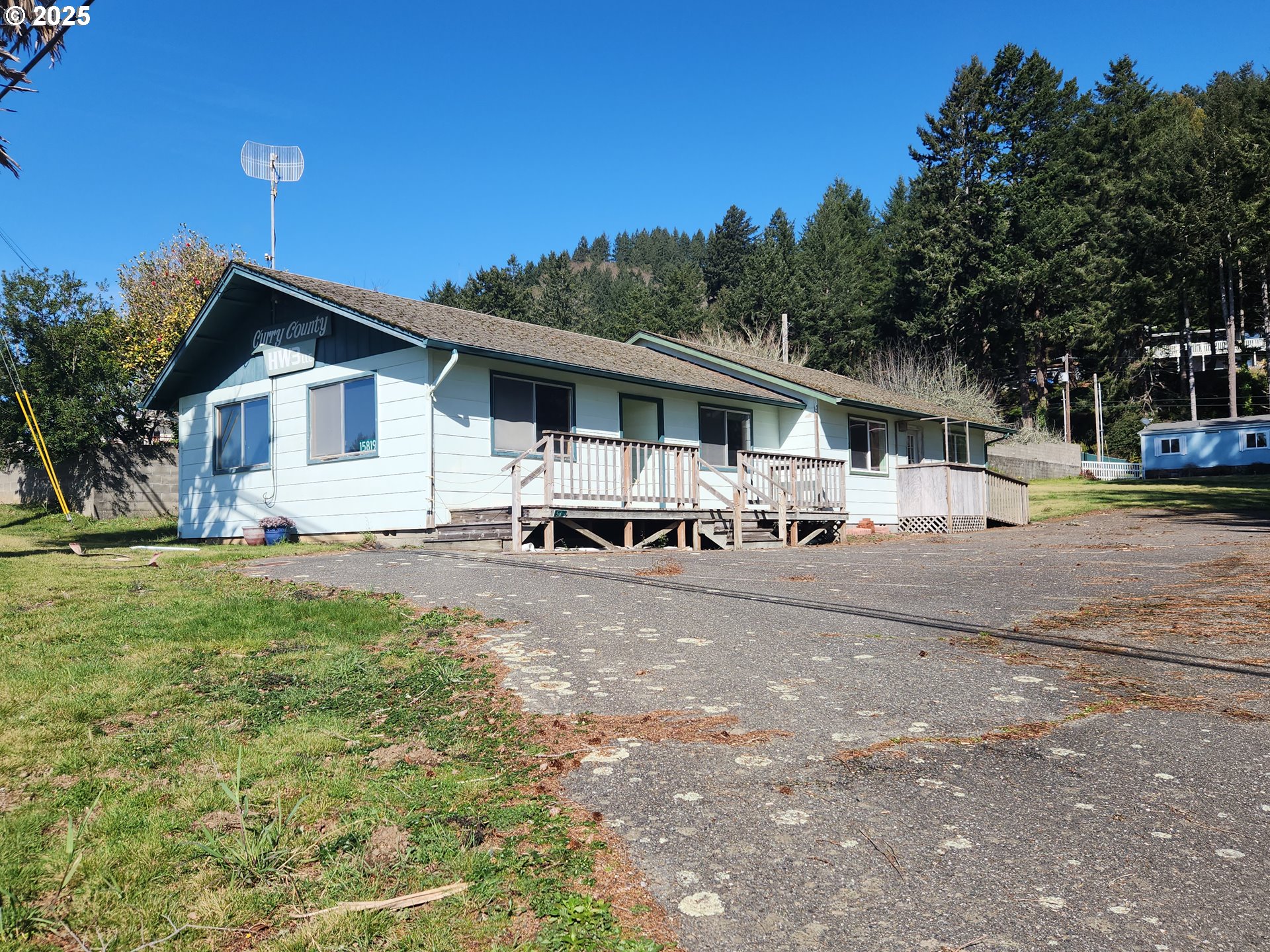 15819 Highway 101 Brookings, OR 97415 - Photo 43 of 44