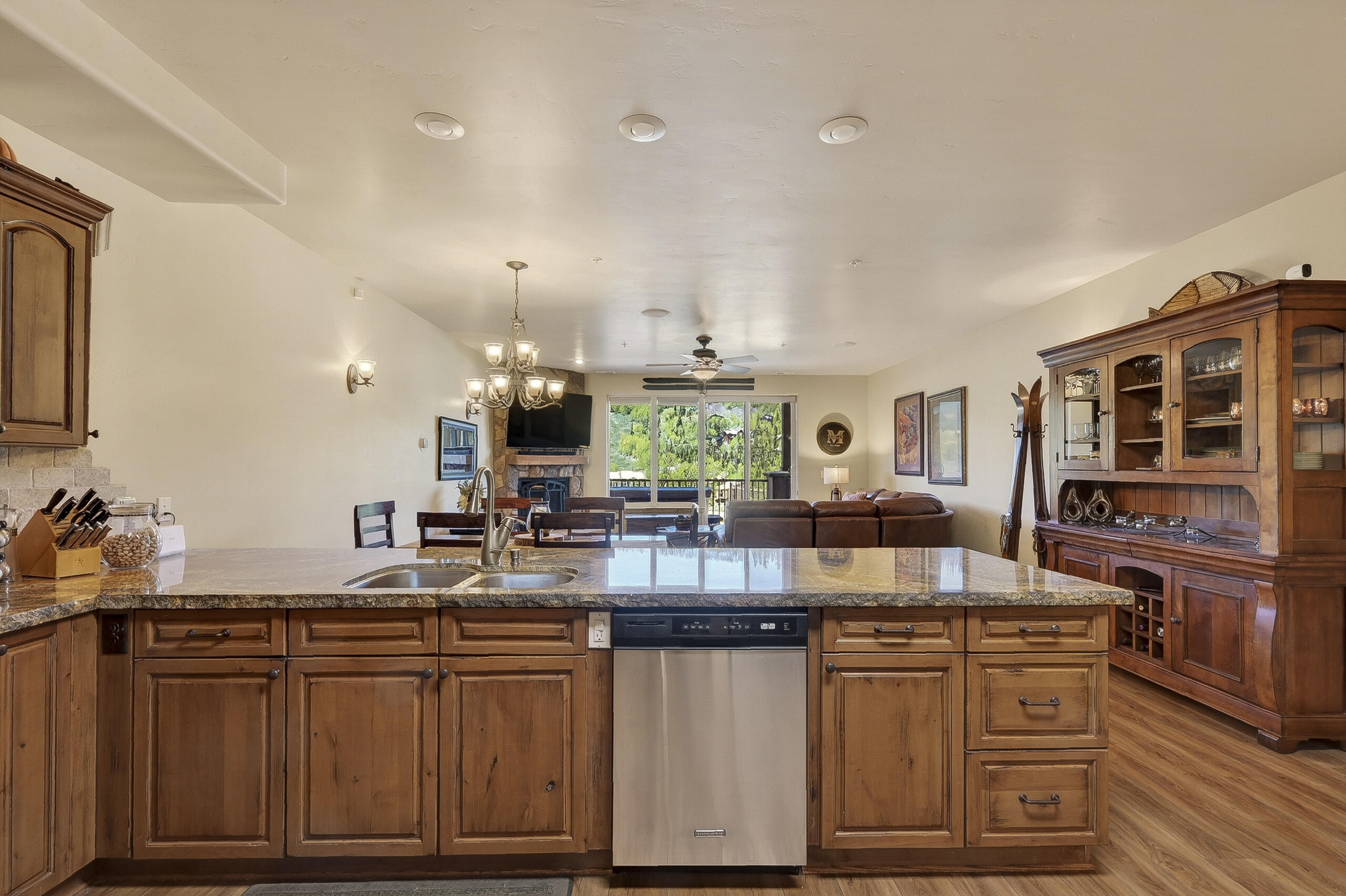 565 South Vasels Road, Unit 3B Brian Head, UT 84719 - Photo 16 of 50 Black Diamond-26