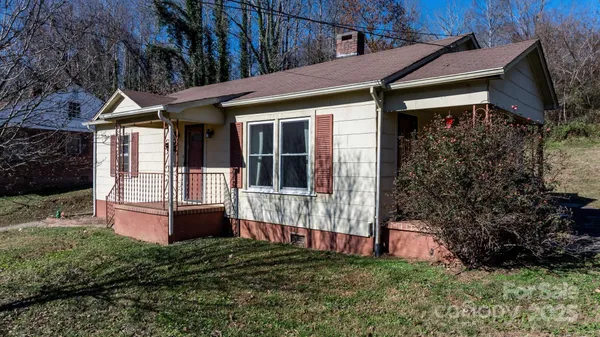 $199,900 | 1606 Poplar Street Northwest, Lenoir, NC 28645