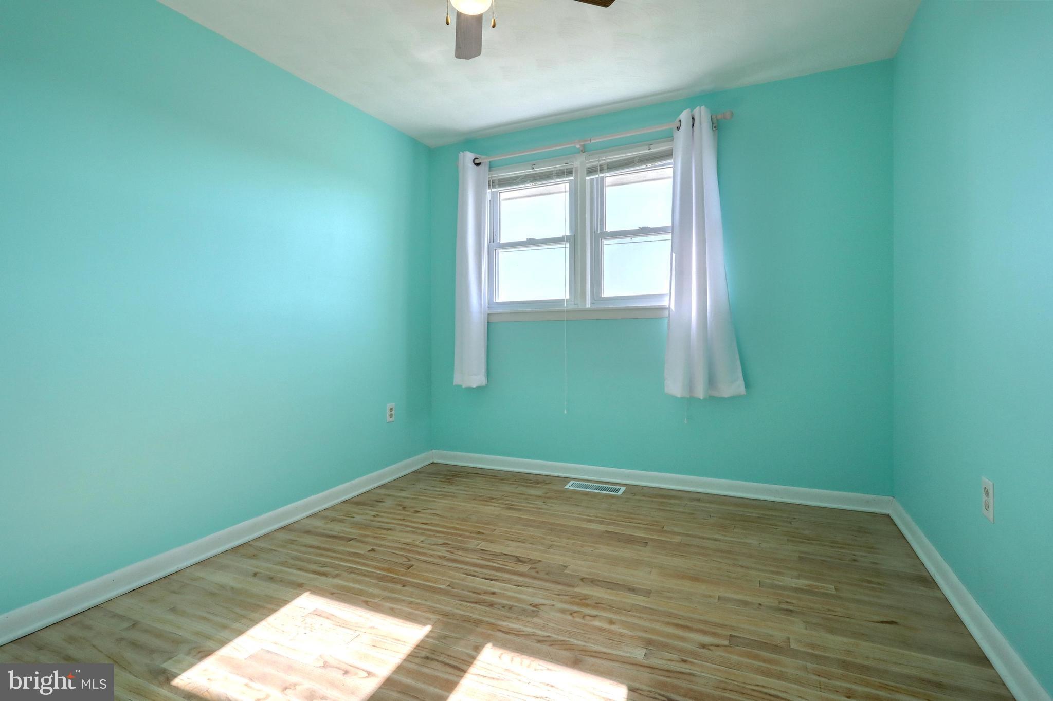 5532 Pigeon Hill Road Spring Grove, PA 17362 - Photo 14 of 32