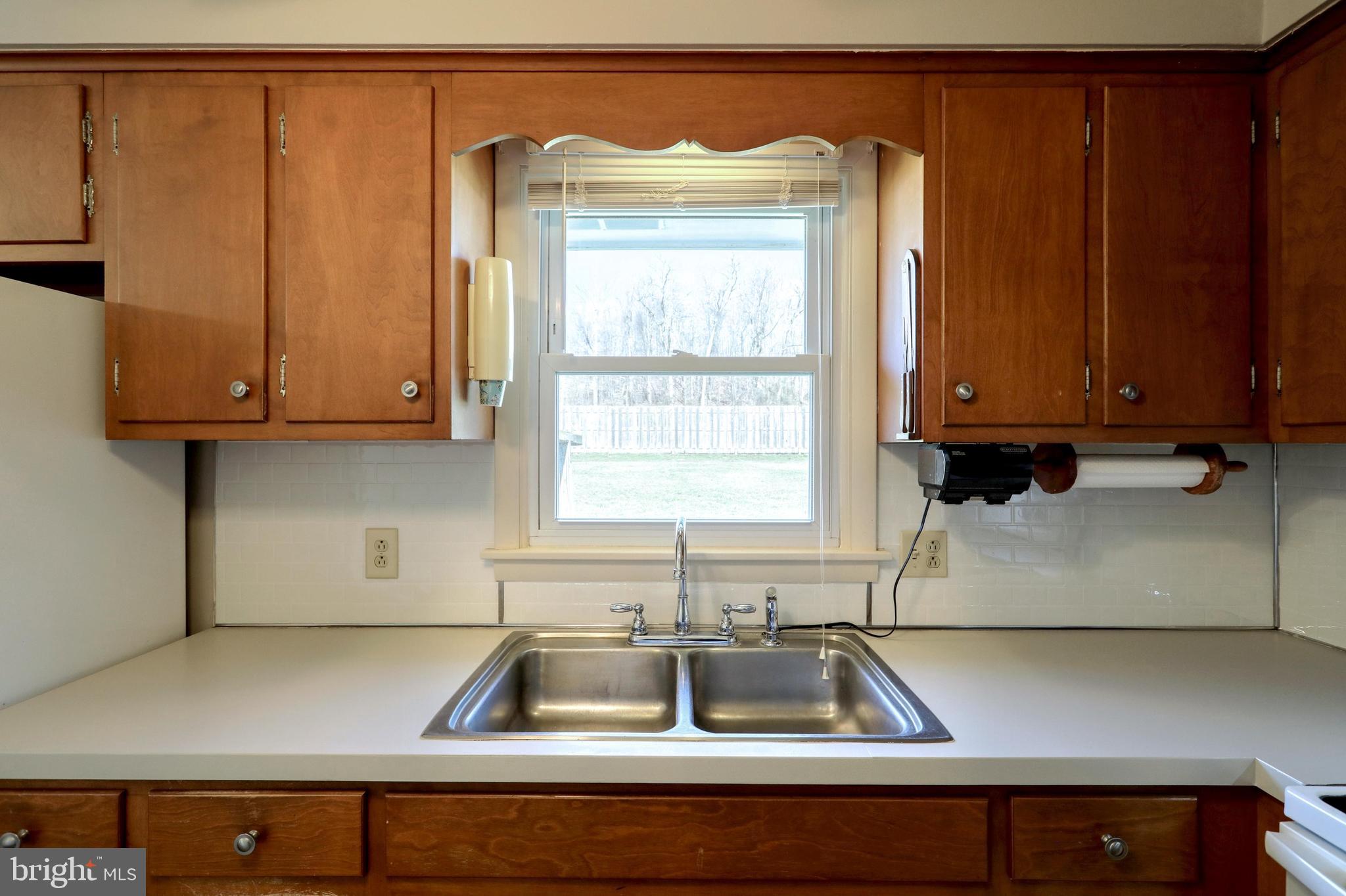 5532 Pigeon Hill Road Spring Grove, PA 17362 - Photo 8 of 32