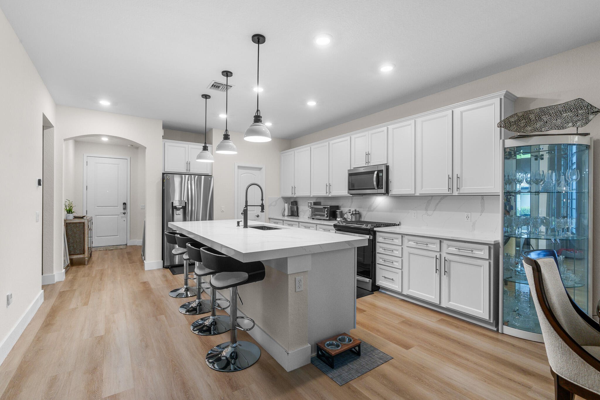 8202 Cadre Noir Road Lake Worth, FL 33467 - Photo 8 of 58 Kitchen