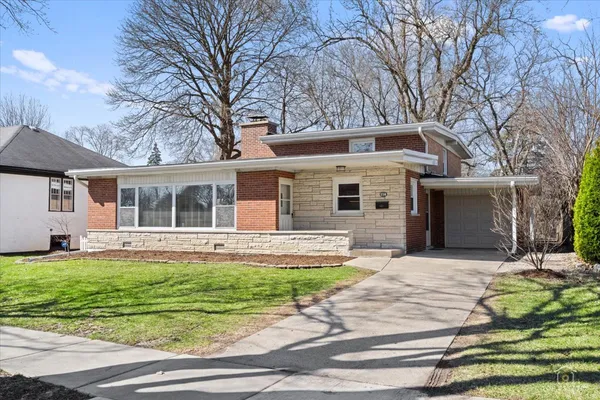 $475,000 | 114 North Salem Avenue, Arlington Heights, IL 60005