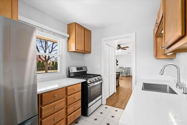 $475,000 | 114 North Salem Avenue, Arlington Heights, IL 60005