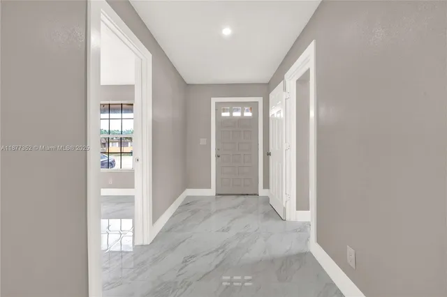 $3,000 | 951 West 30th Street, Unit 1, Hialeah, FL 33012