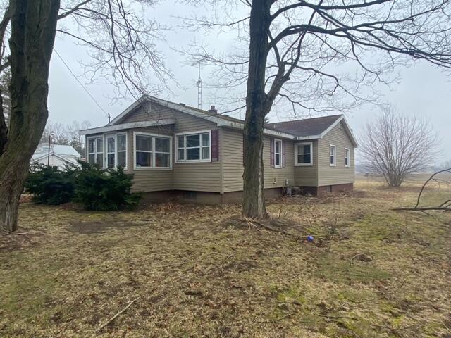 11174 Canandaigua Road Hudson, MI 49247 - Photo 3 of 14 image2
