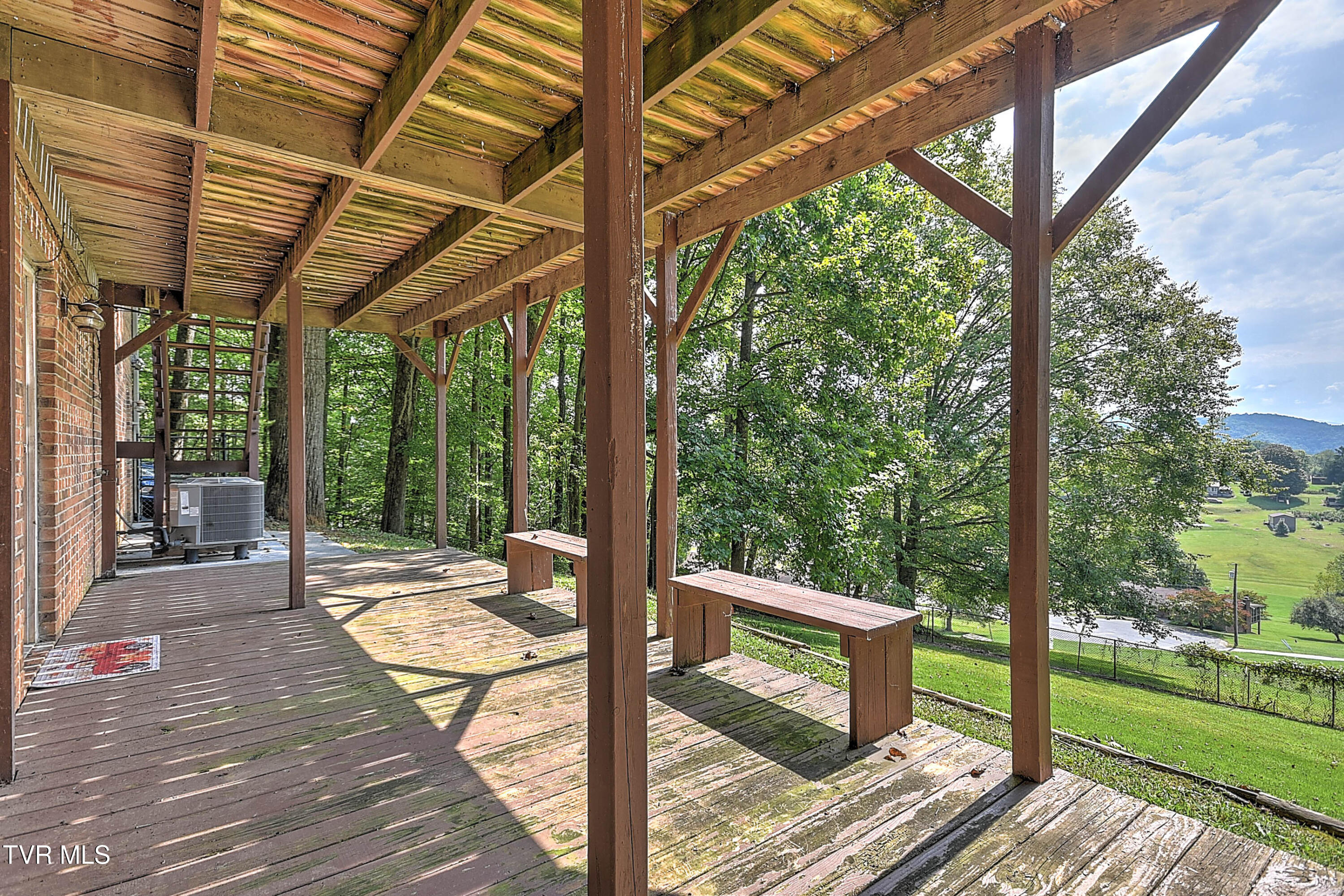 377 Carlton Road Bristol, TN 37620 - Photo 49 of 58 377 Carlton KB-57