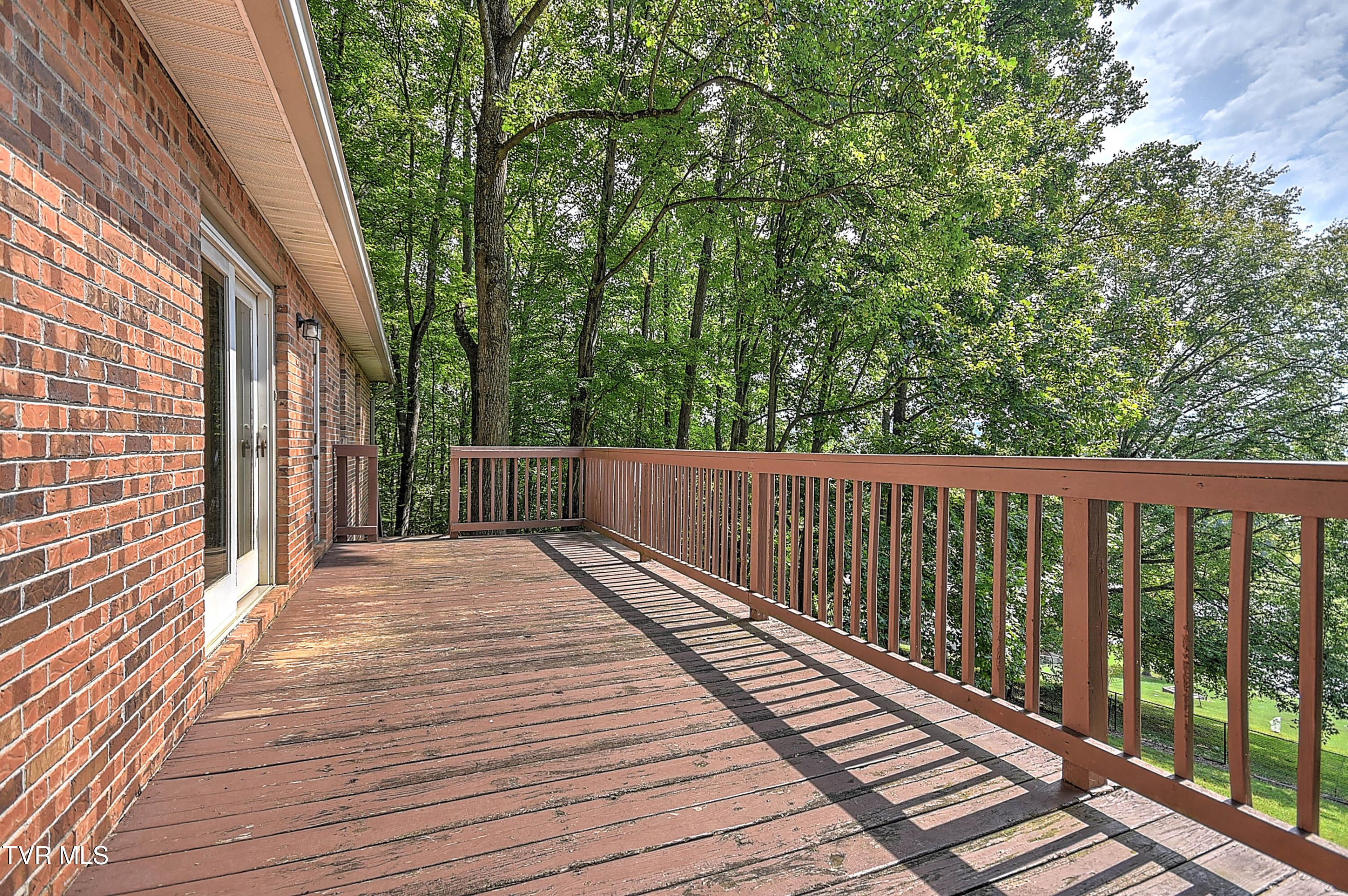 377 Carlton Road Bristol, TN 37620 - Photo 51 of 58 377 Carlton KB-59