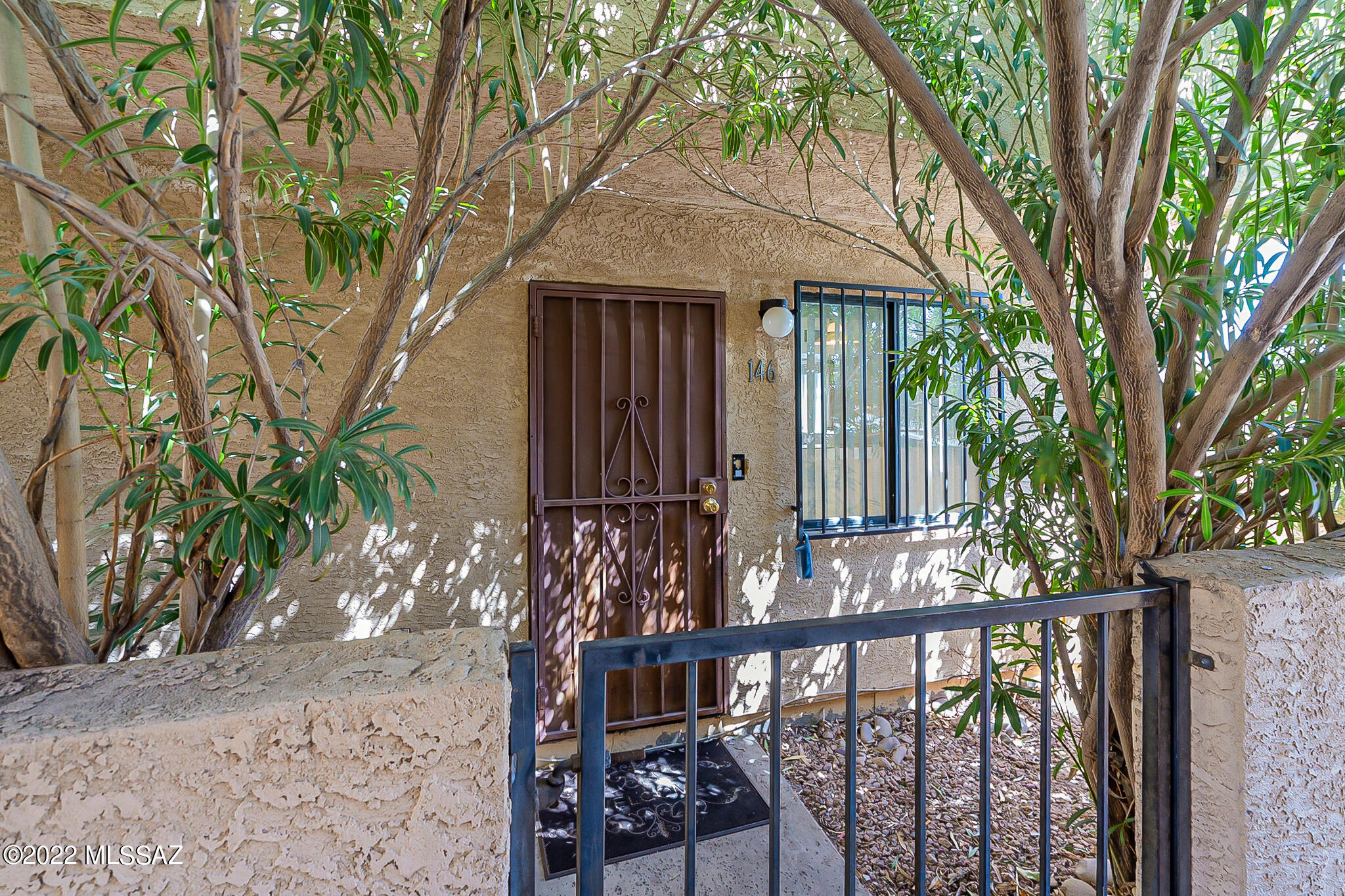 146 East Pastime Road Tucson, AZ 85705 - Photo 2 of 22