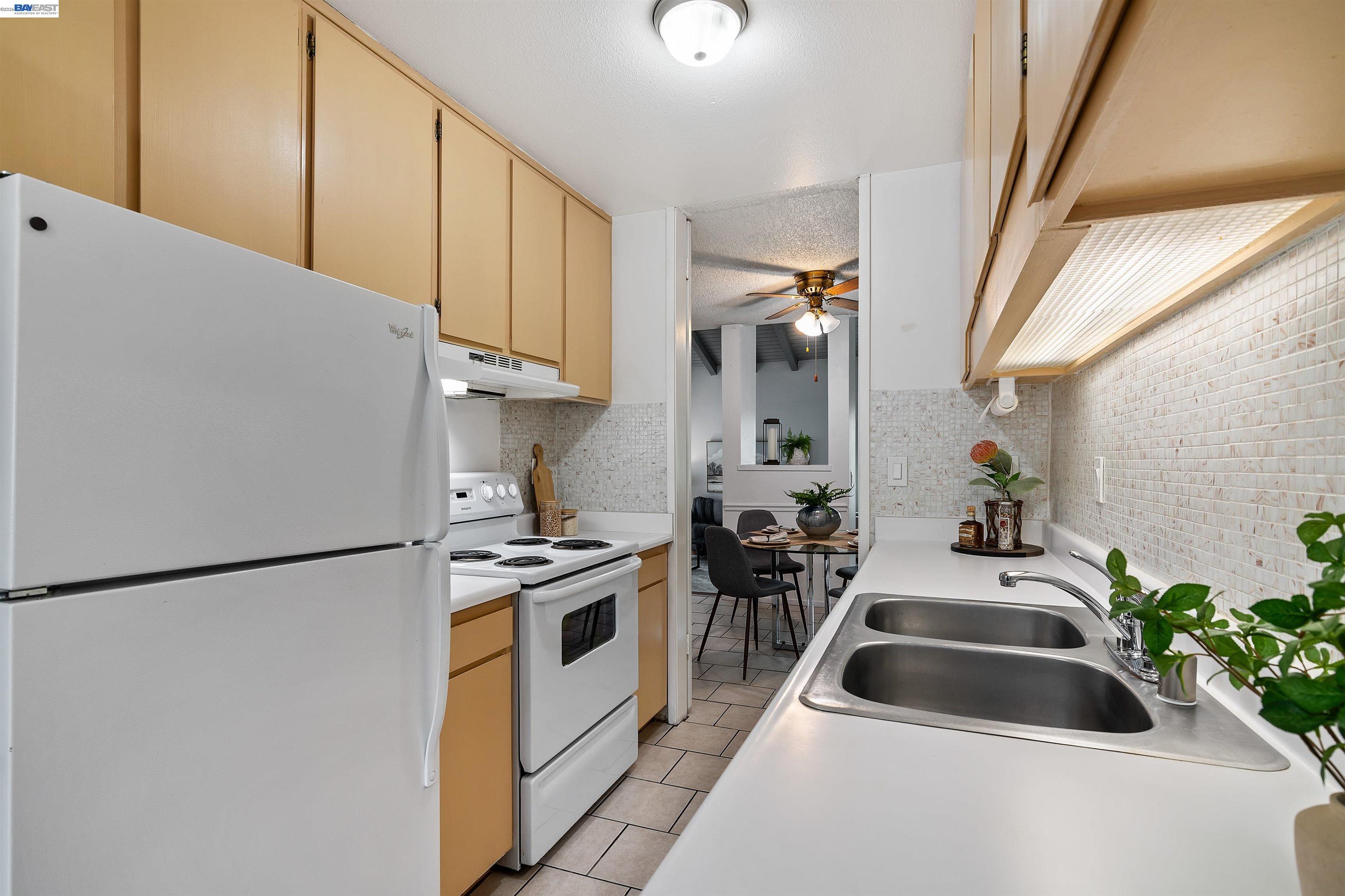 810 Oak Grove Road, Unit 104 Concord, CA 94518 - Photo 11 of 31