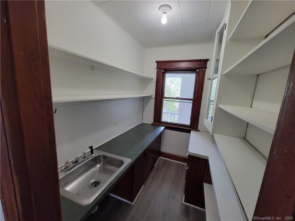 393 Highland Avenue, Unit 3 Waterbury, CT 06708 - Photo 6 of 10