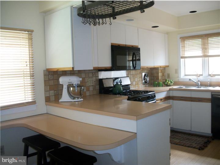 40 West Mill Road Flourtown, PA 19031 - Photo 9 of 25 Kitchen