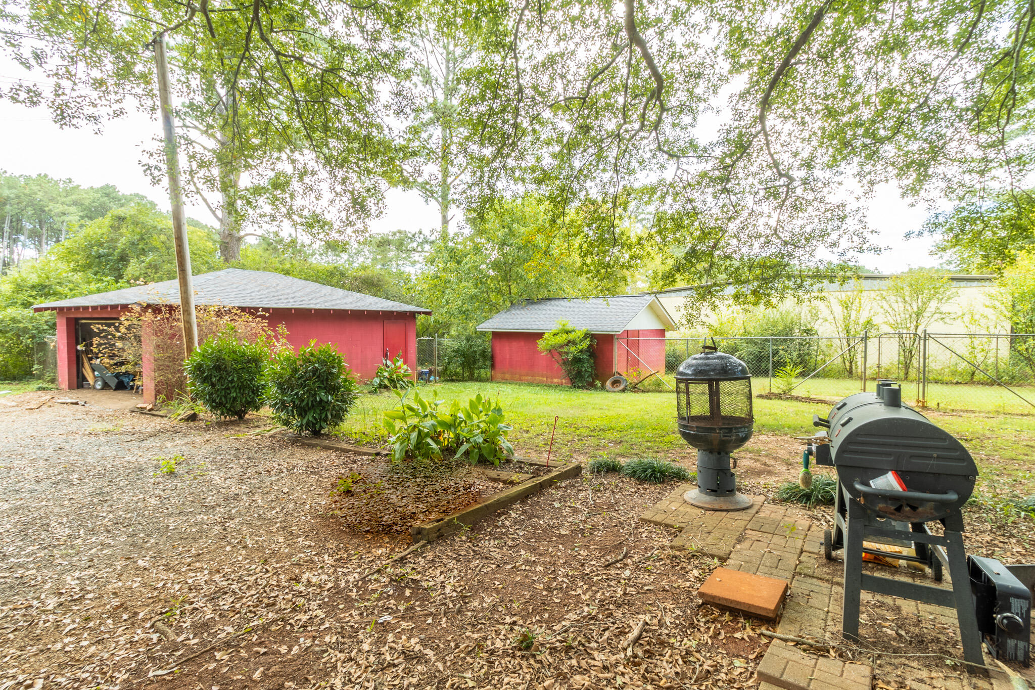 287 Springfield Drive Chatsworth, GA 30705 - Photo 4 of 20 287 Springfield-16