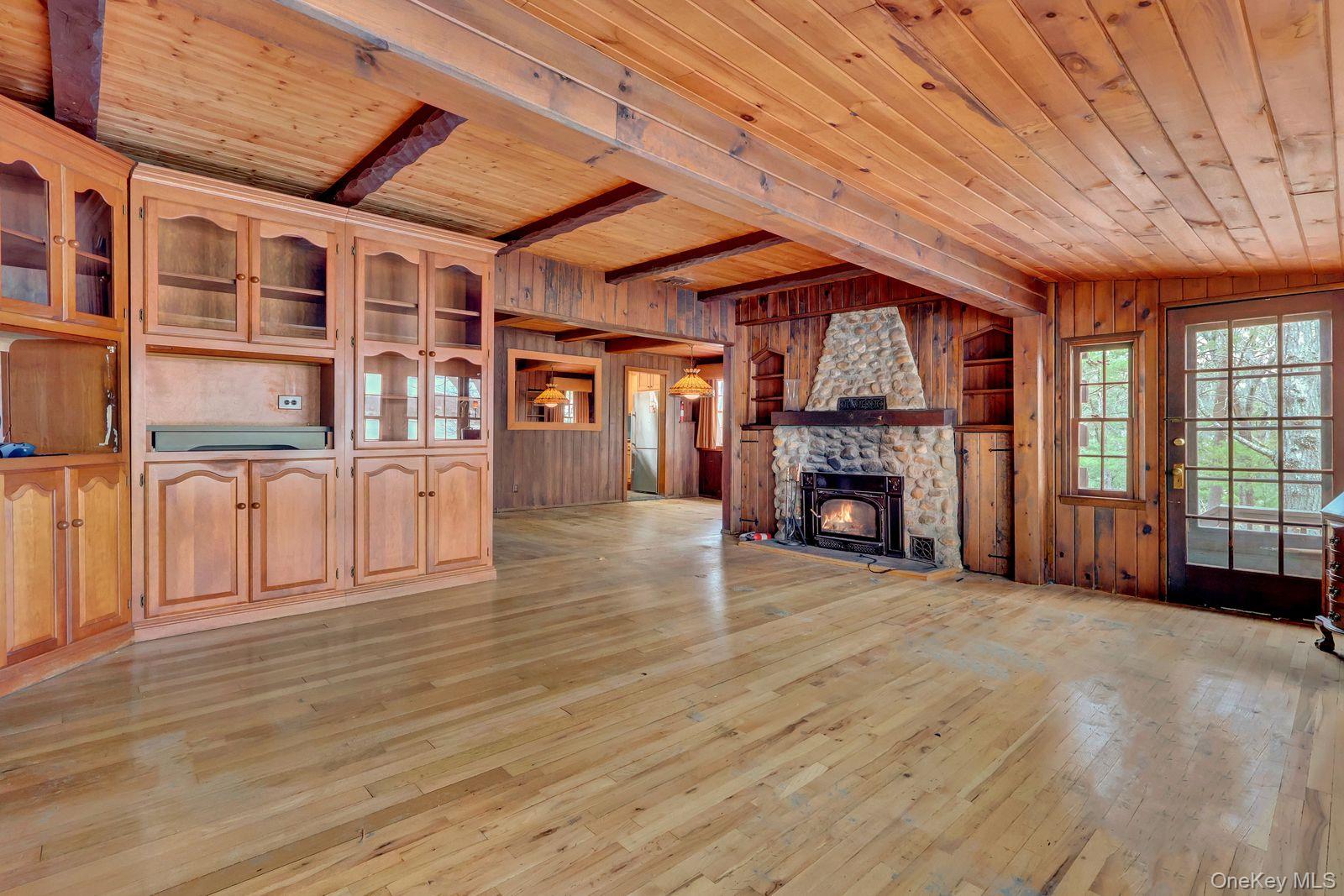 97 Lakeside Trail Ridge, NY 11961 - Photo 13 of 25