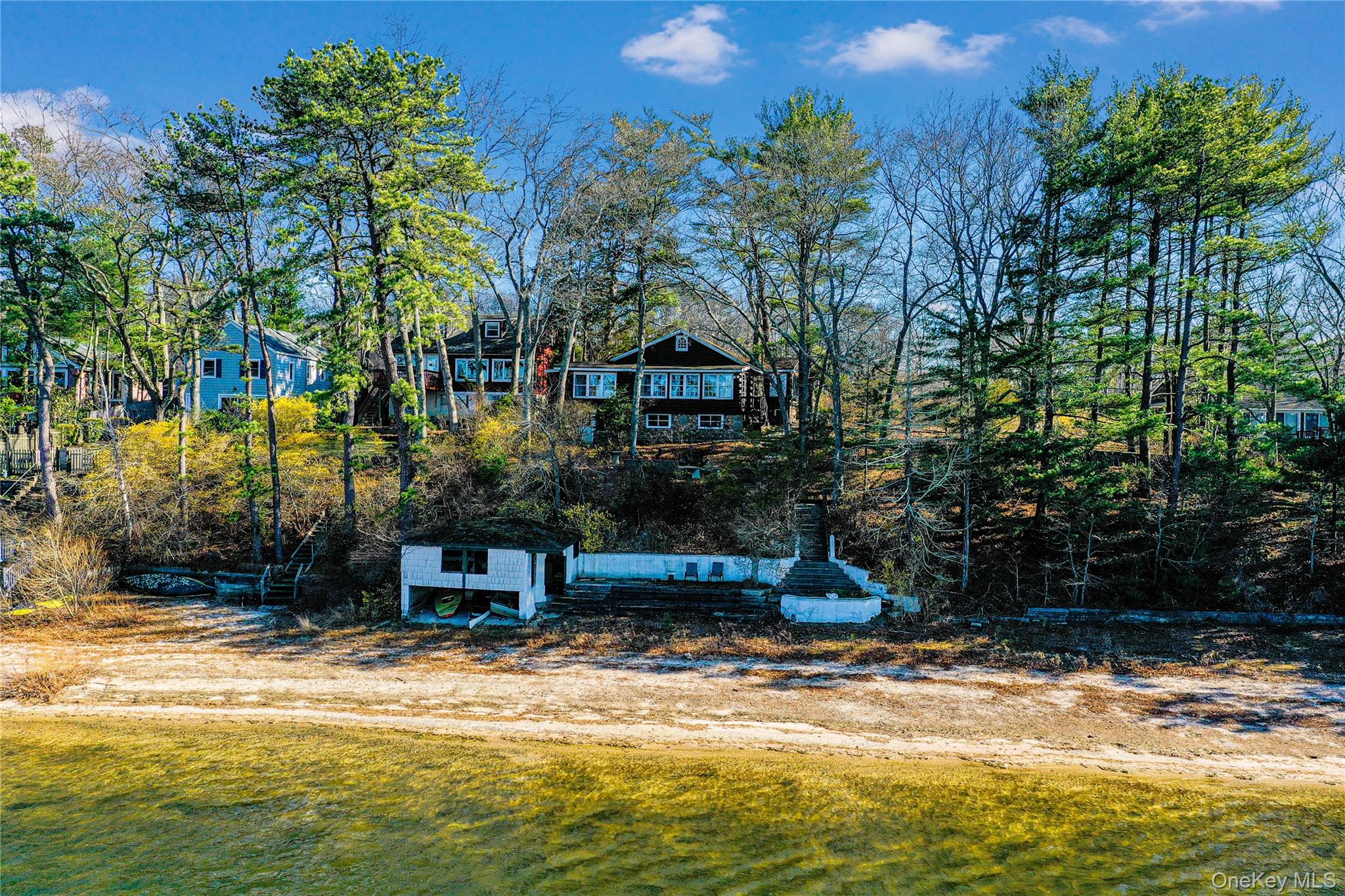 97 Lakeside Trail Ridge, NY 11961 - Photo 2 of 25