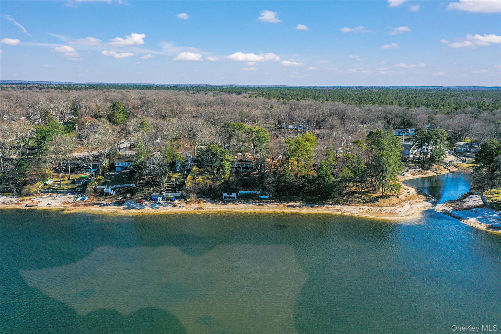 97 Lakeside Trail Ridge, NY 11961 - Photo 8 of 25