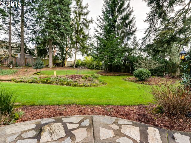 14935 Southwest Davis Road Beaverton, OR 97007 - Photo 15 of 16 Gallery Image 15