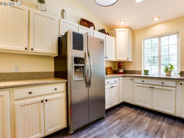 14935 Southwest Davis Road Beaverton, OR 97007 - Photo 8 of 16 Gallery Image 8