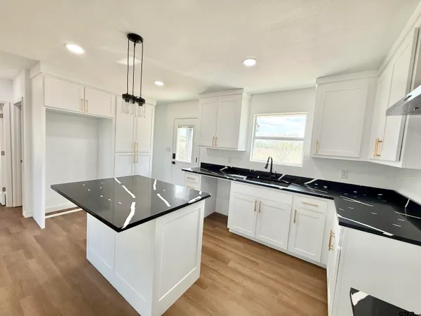 $448,000 | 1584 Cr 1660 Mount, Mount Pleasant, TX 75455