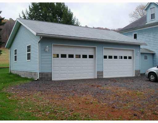 184 Free Soil Road Mount Morris, PA 15349 - Photo 5 of 5 Parking Lot/Garage.