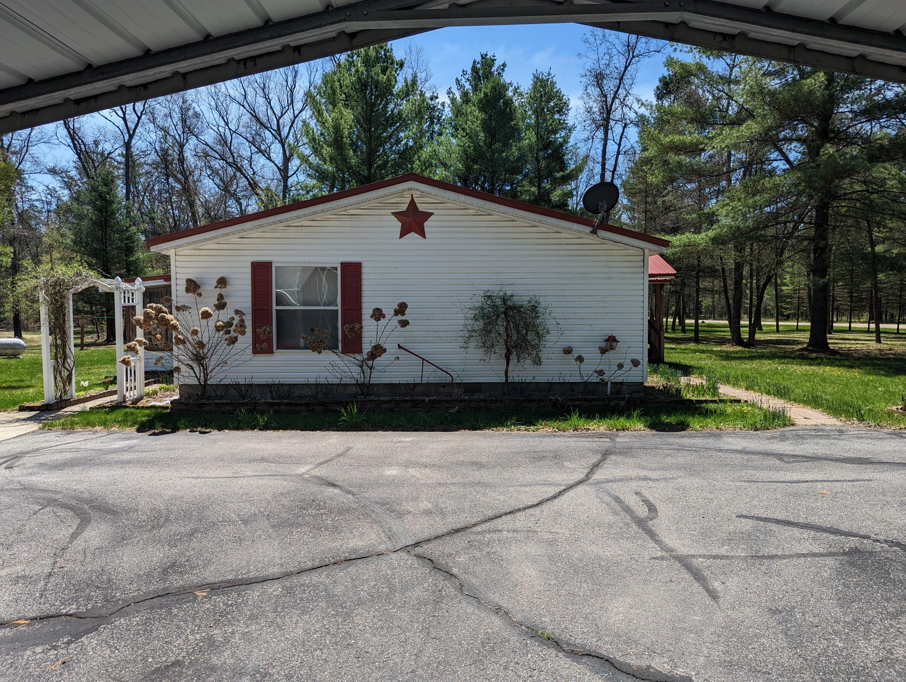 2204 South Forman Road Baldwin, MI 49304 - Photo 40 of 51 PXL_20230510_170909473