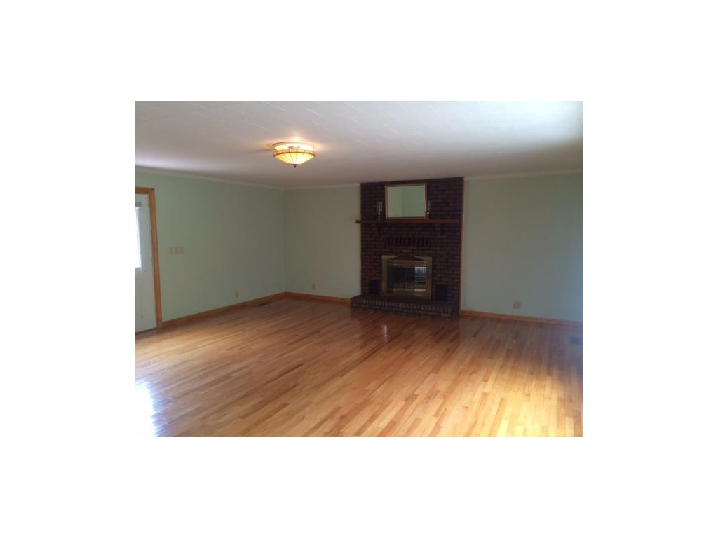 127 Riverbottom Road Elizabethton, TN 37643 - Photo 3 of 11 Photo 3