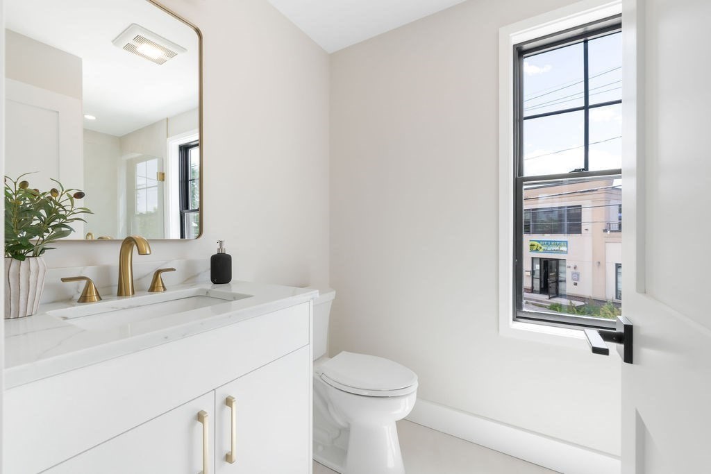 43 Crafts Street Newton, MA 02458 - Photo 18 of 31