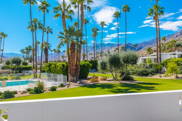 $879,000 | 211 East Canyon Vista Drive, Palm Springs, CA 92264