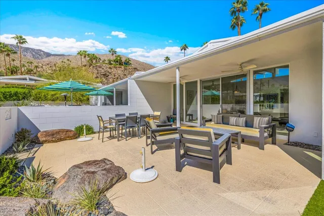 $879,000 | 211 East Canyon Vista Drive, Palm Springs, CA 92264