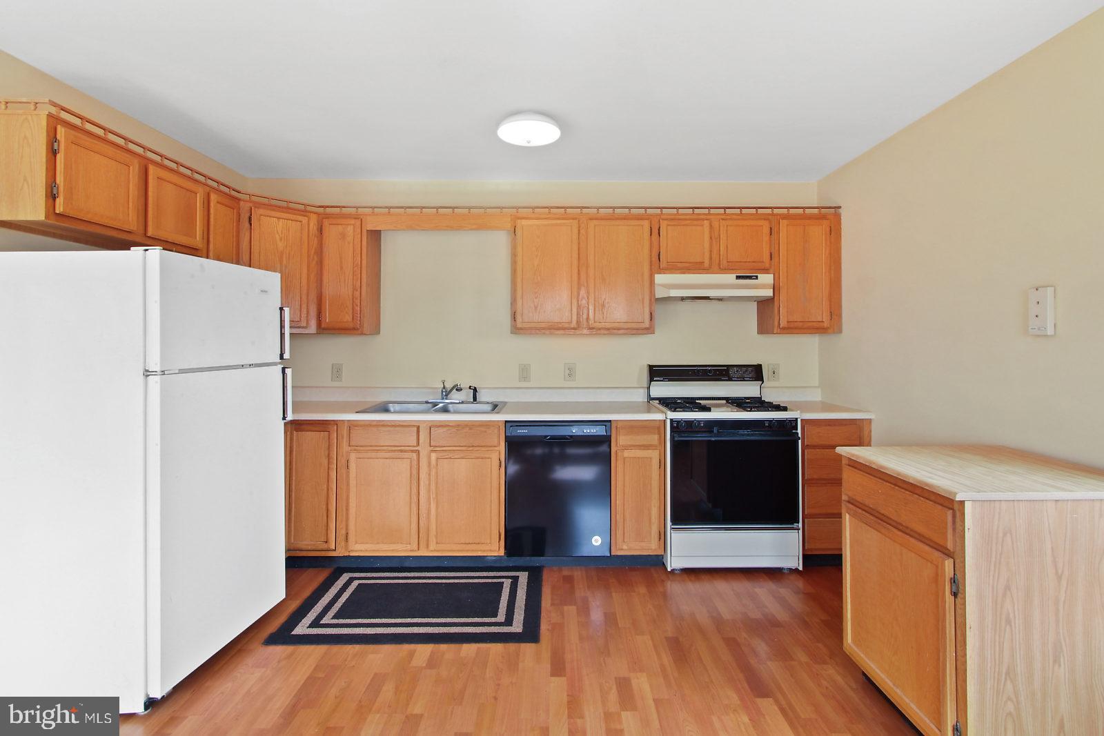 6061 Anderson Road Stewartstown, PA 17363 - Photo 12 of 27 Kitchen