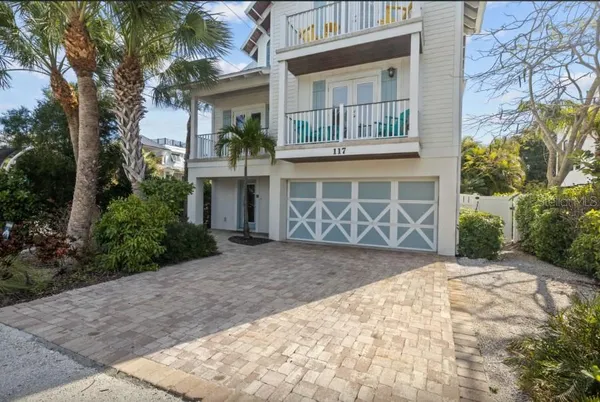 $3,250,000 | 117 Willow Avenue, Anna Maria, FL 34216