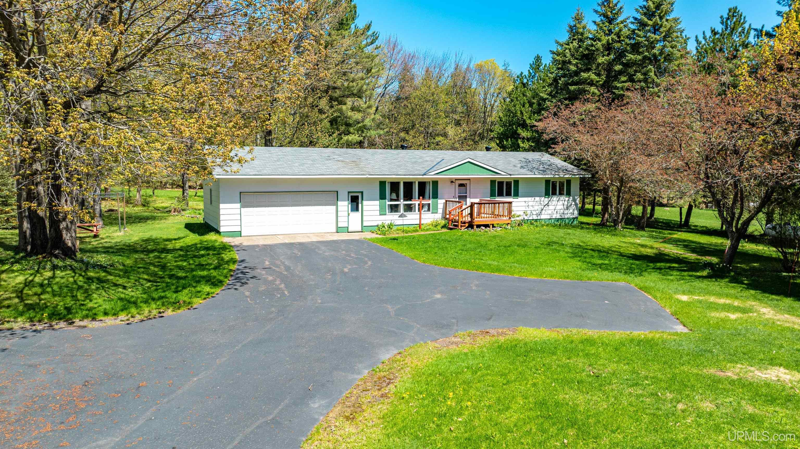 26514 Hendrickson Road Calumet, MI 49913 - Photo 52 of 69 Gallery Image 52