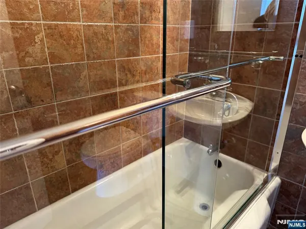 $142,500 | 2 Horizon Road, Unit G2, Fort Lee, NJ 07024