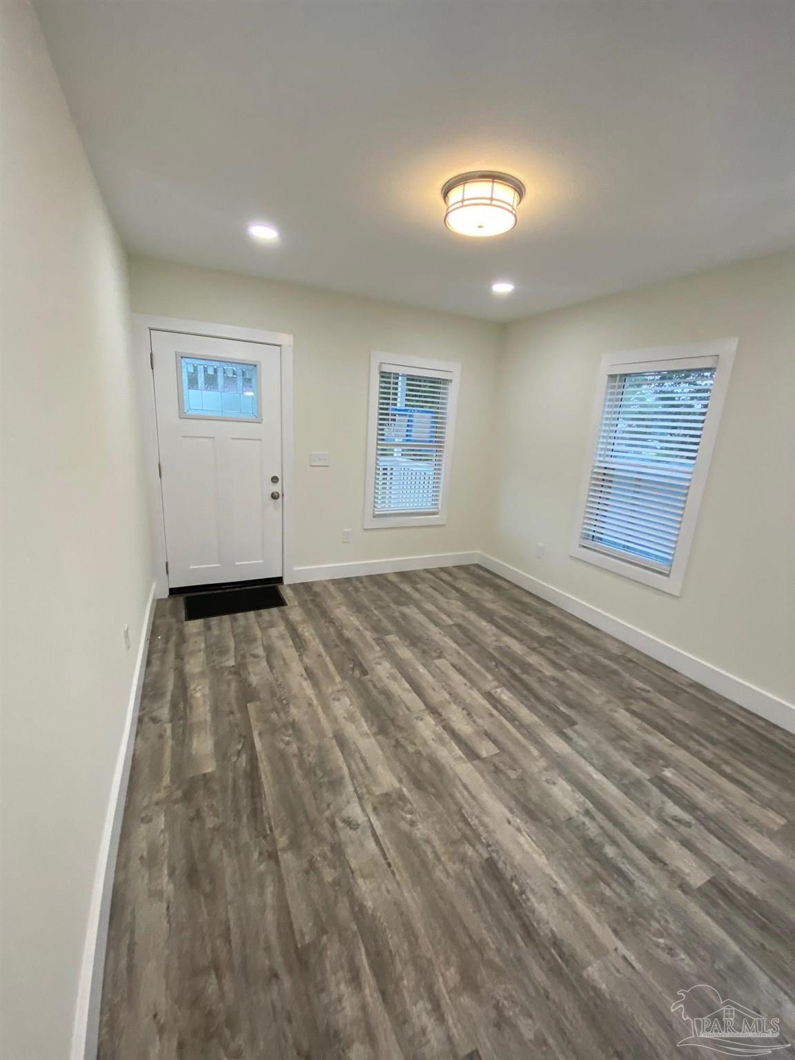 326 Bryant Road Pensacola, FL 32507 - Photo 8 of 23 Gallery Image 8