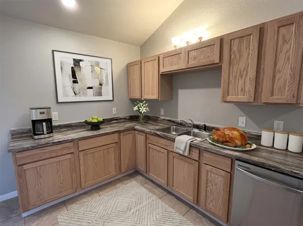 $700 | 1020 North Main Street, Unit 1, Baytown, TX 77520