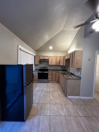 $700 | 1020 North Main Street, Unit 1, Baytown, TX 77520