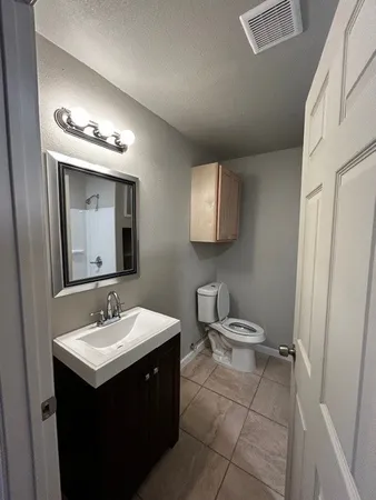 $700 | 1020 North Main Street, Unit 1, Baytown, TX 77520