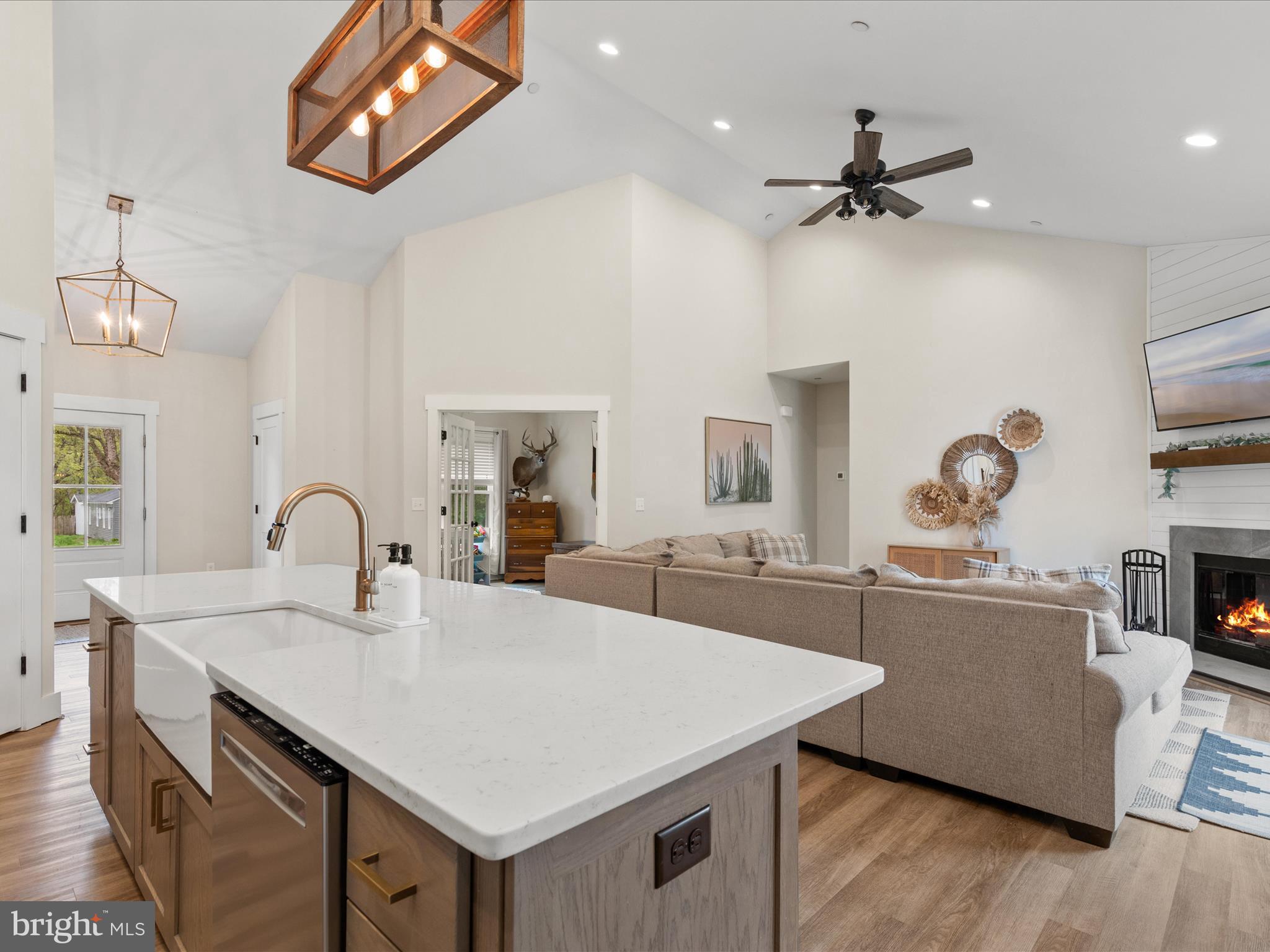 9741 Mason Road Berlin, MD 21811 - Photo 22 of 71 Kitchen Living Area