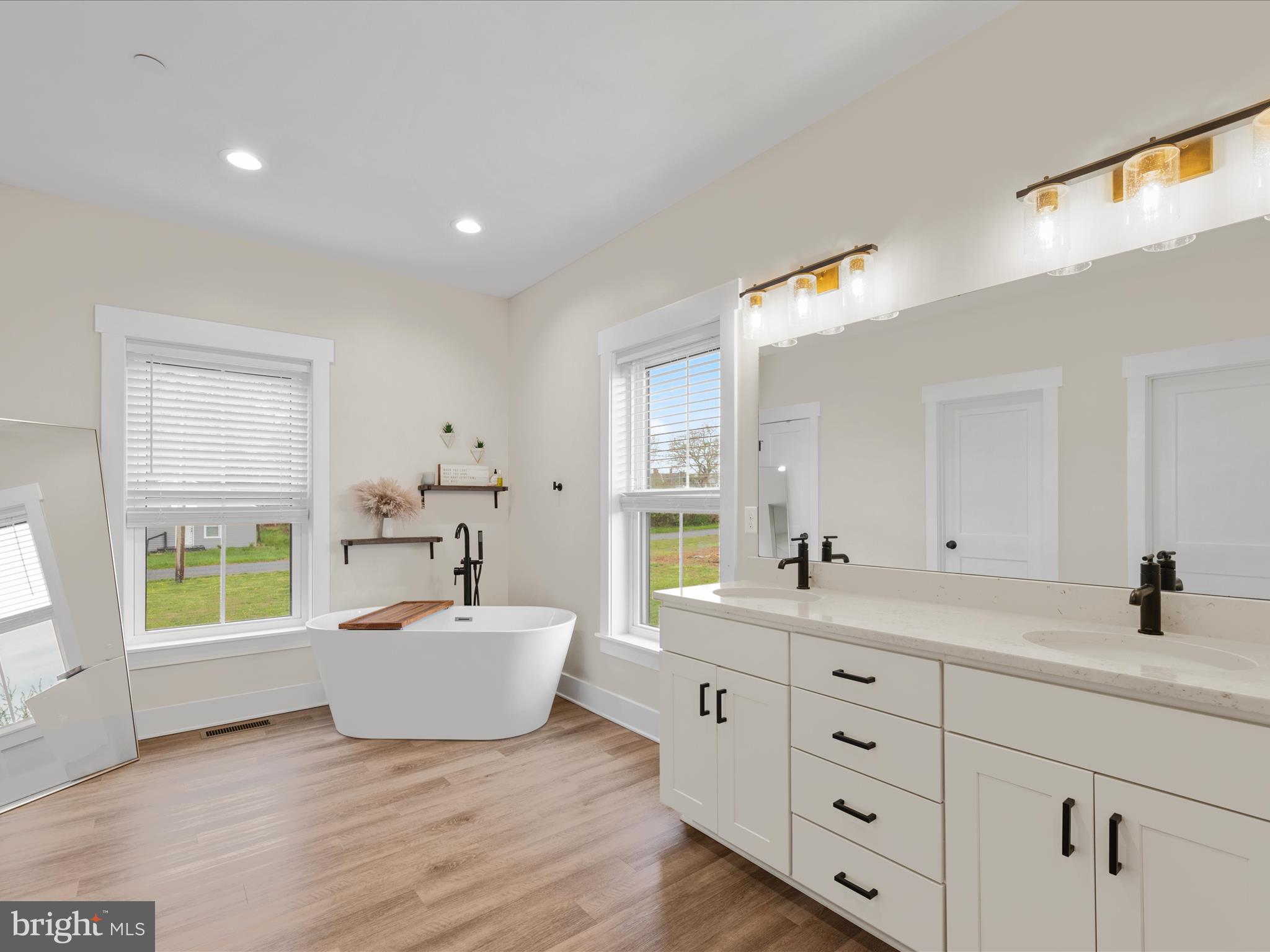 9741 Mason Road Berlin, MD 21811 - Photo 36 of 71 Master Bathroom