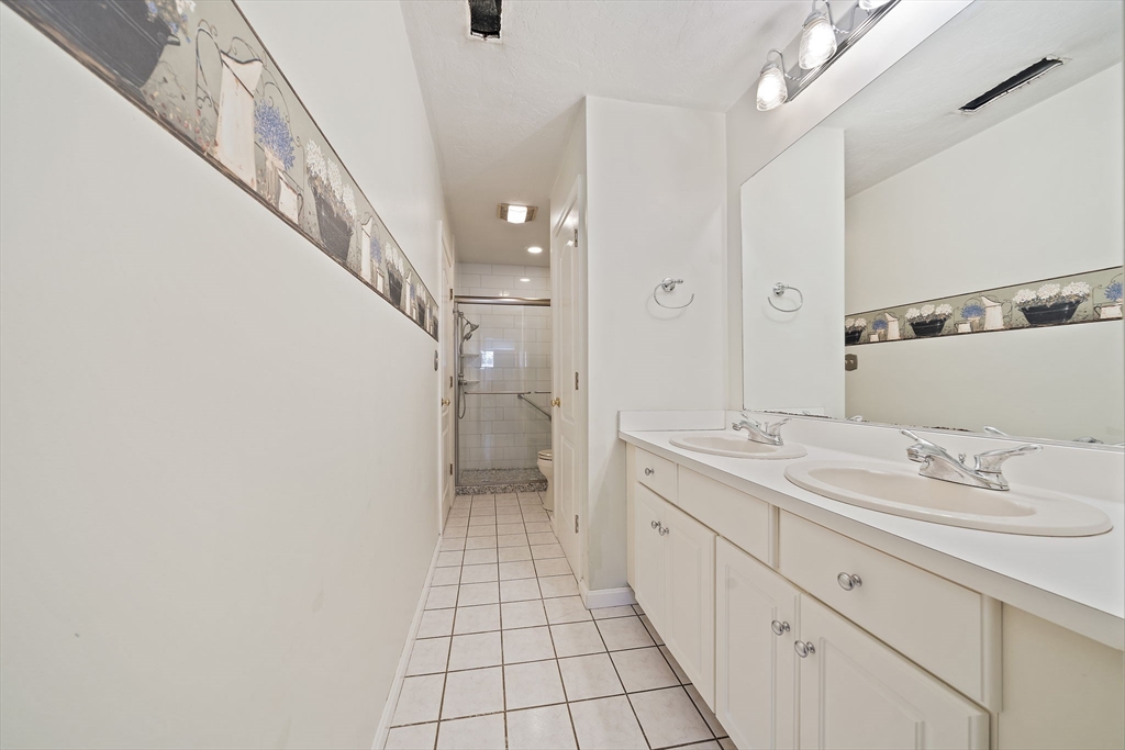 501 Auburn Street, Unit 402 Whitman, MA 02382 - Photo 21 of 35