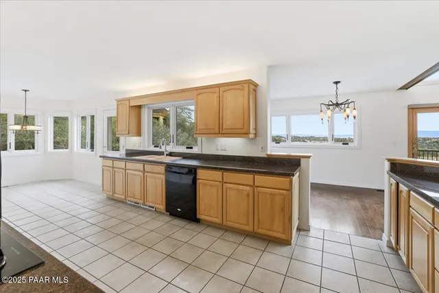 $970,000 | 1917 Crestview Drive, Prescott, AZ 86305