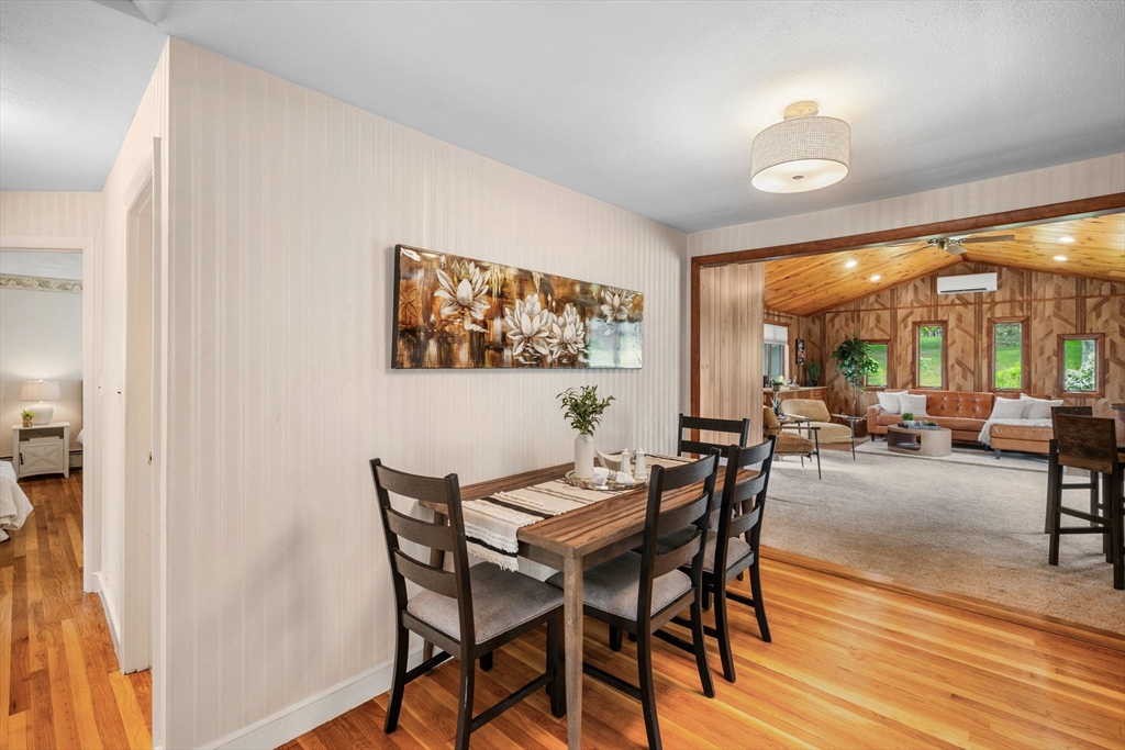 29 Patricia Road Peabody, MA 01960 - Photo 18 of 40