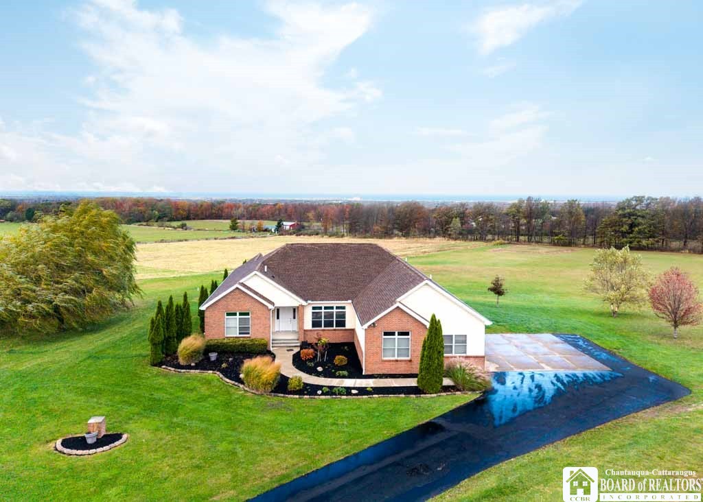 3258 Straight Rd