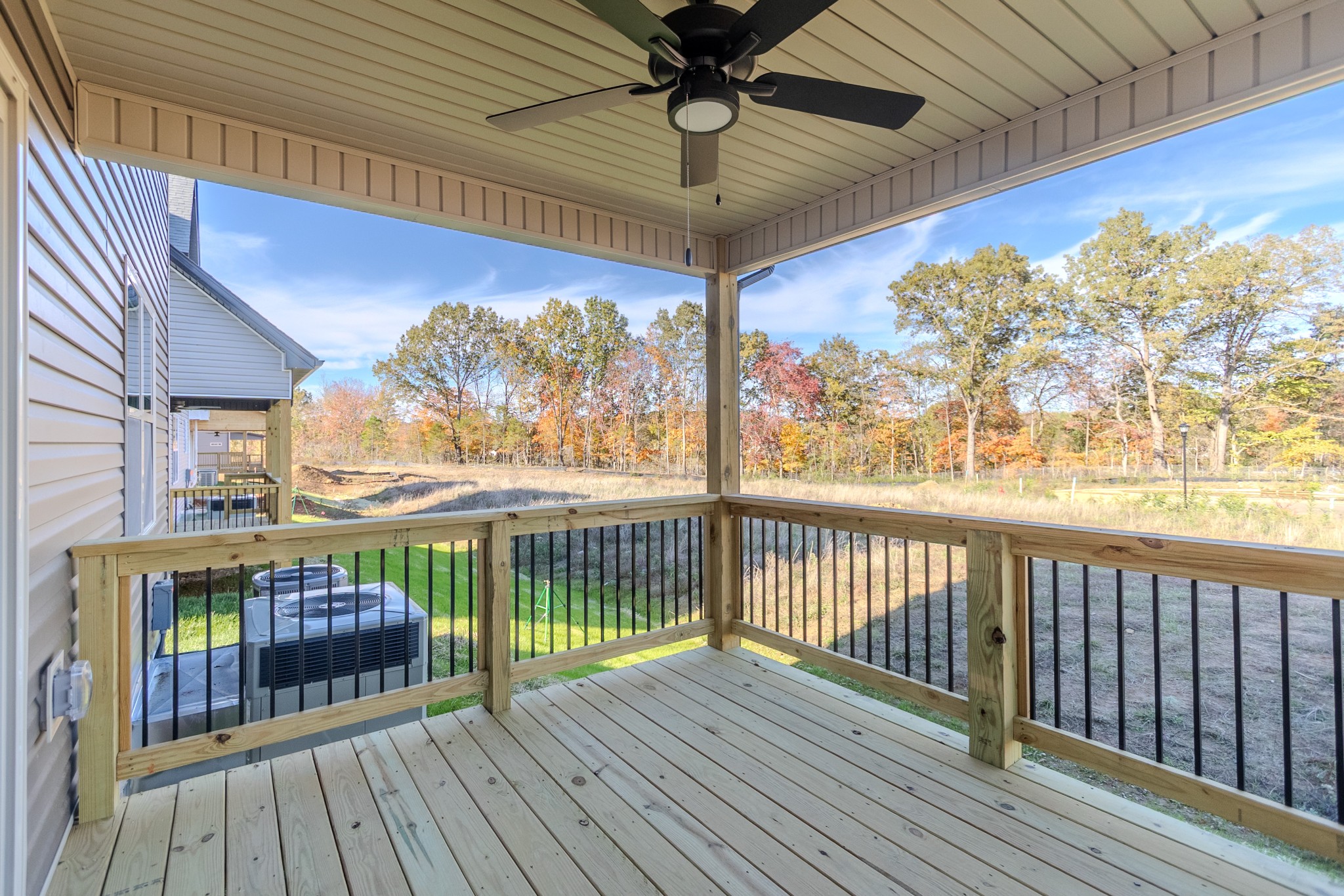 22 Garrettsburg Road Clarksville, TN 37042 - Photo 18 of 21 a view of a balcony with furniture