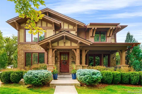 front view of house with a yard