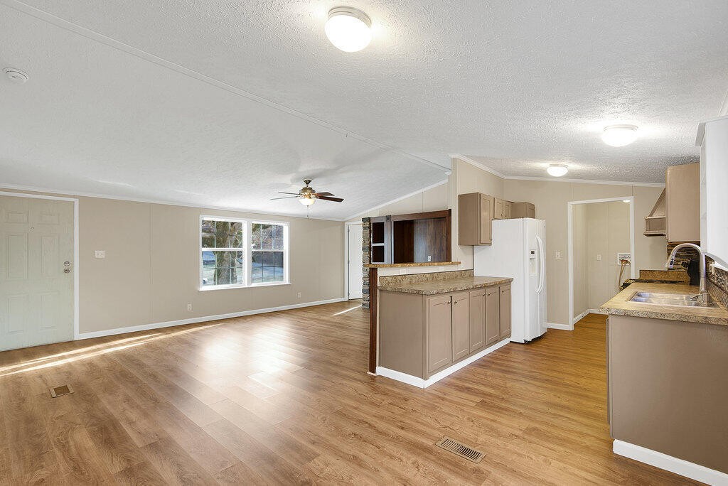 198 Peavyhouse Road Dayton, TN 37321 - Photo 15 of 32 Gallery Image 15